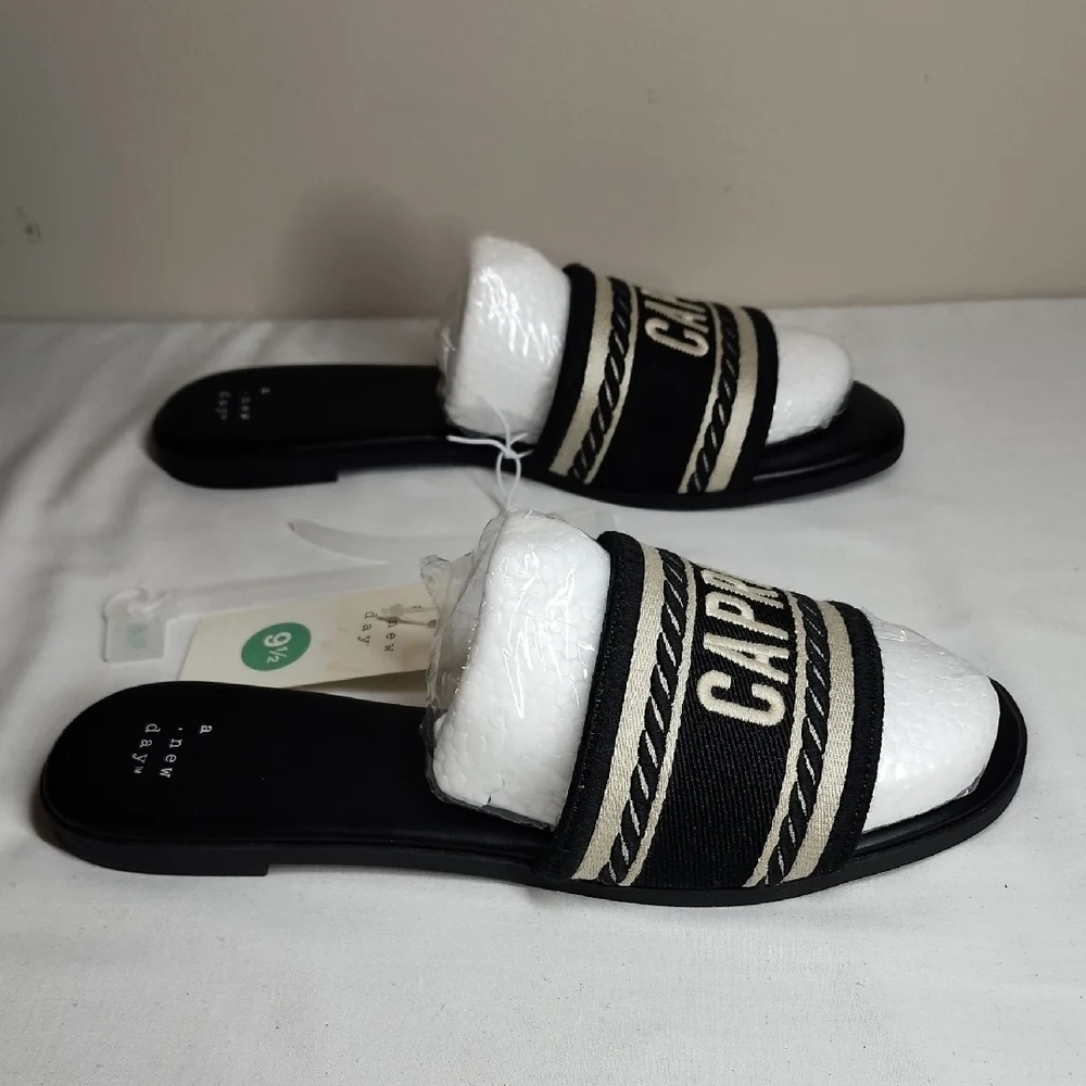 A New Day Black and Cream Sporty Slide Sandals